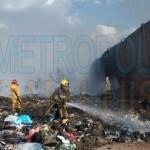 Galería: Incendio consume bodega de papel, casa y vehículos en Villa de Pozos