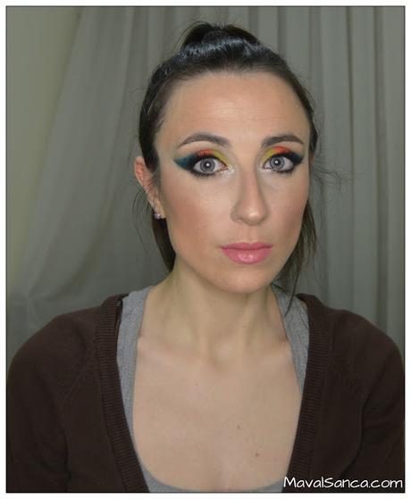  Tutorial / Paso a Paso Maquillaje Dramático en Colores con Glitter