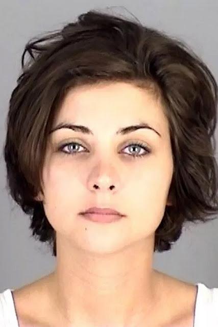 Las 12 criminales mas hermosas del mundo. La #5 se comió el P3N3 de su novio