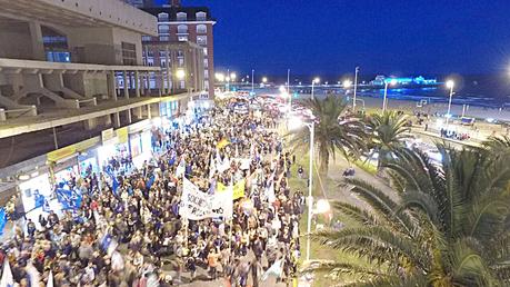 Mar del Plata se movilizó en repudio del golpe de estado de 1976