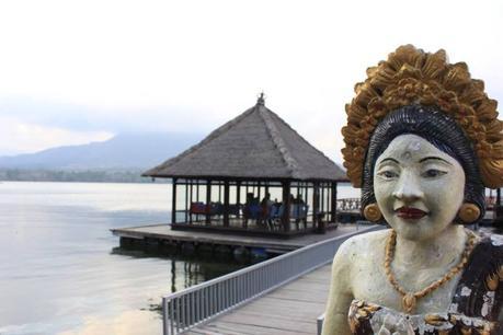 Honeymoon in Bali -Ubud Image and video hosting by TinyPic