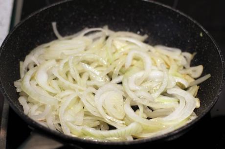 Atún encebollado | Receta fácil