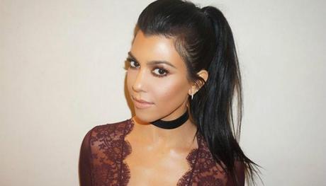 Kourtney Kardashian luce derrier en Instagram. (Foto: Instagram)