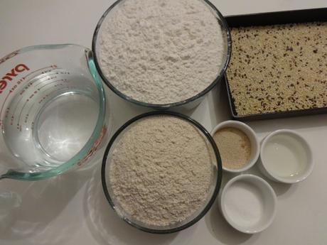 PAIN DE LA SEMAINE: PAIN AUX GRAINES ET À LA FARINE D’ÉPEAUTRE / BREAD OF THE WEEK: BREAD WITH SEEDS AND SPELT FLOUR / PAN DE LA SEMANA: PAN CON SEMILLAS Y HARINA DE ESPELTA / خبز الاسبوع : خبز دقيق الحنطة و بذور الكتان و الجنجلان