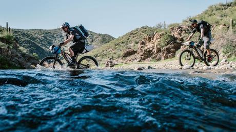 Rocky Mountain Sherpa, una dura máquina de carga que te invita a la exploración y perderte por días viajando Rocky Mountain Sherpa, una dura máquina de carga que te invita a la exploración y perderte por días viajando