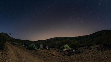 Rocky Mountain Sherpa, una dura máquina de carga que te invita a la exploración y perderte por días viajando Rocky Mountain Sherpa, una dura máquina de carga que te invita a la exploración y perderte por días viajando