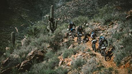 Rocky Mountain Sherpa, una dura máquina de carga que te invita a la exploración y perderte por días viajando Rocky Mountain Sherpa, una dura máquina de carga que te invita a la exploración y perderte por días viajando