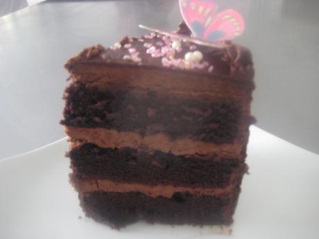 LAYER CAKE SUEÑOS DE CHOCOLATE NEGRO