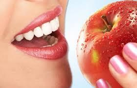alimentos que blanquean dientes