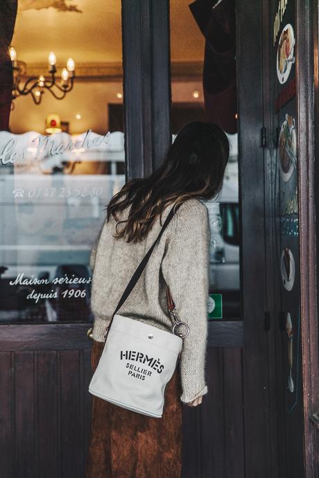 Vestiaire_Collective-Suede_Skirt-MIdi_Skirt-Hermes_Canvas_Bag-Chanel_Slingbacks-Outfit-Street_Style-9