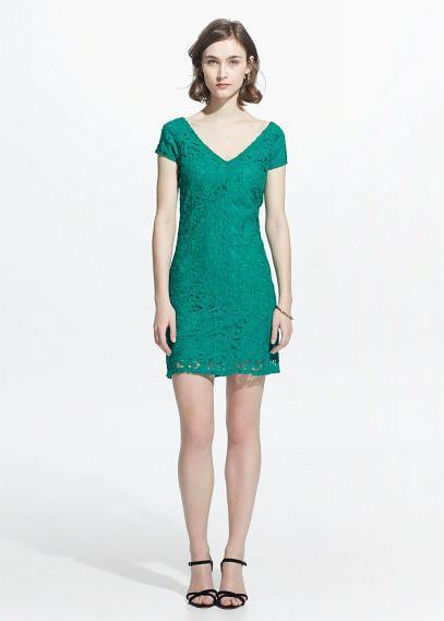 Invitadas en verde Vestido guipur Mango Outlet