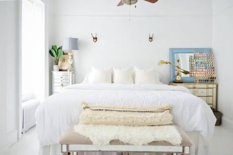 white sofisticated bed