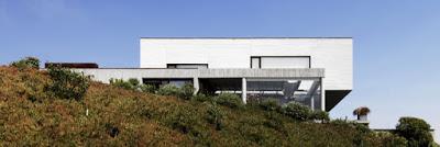 Casa Minimalista en Hormigon Armado en Cachagua