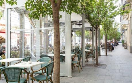 La Vanduca: puerto de amarre y fonda junto al Retiro La Vanduca: terraza