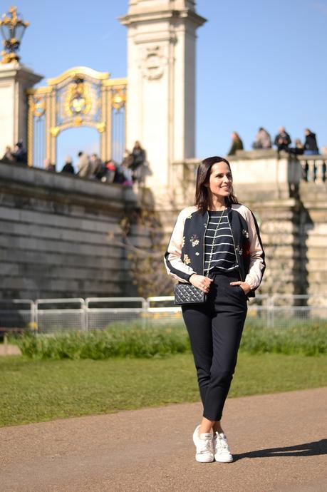 zara-flower-bomber-outfit-street-style