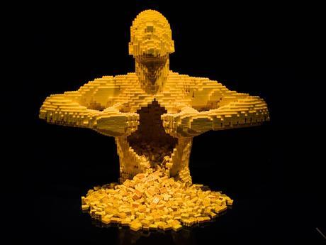 Exposición-The-Art-of-the-Brick-Nathan-Sawaya_escultura2_