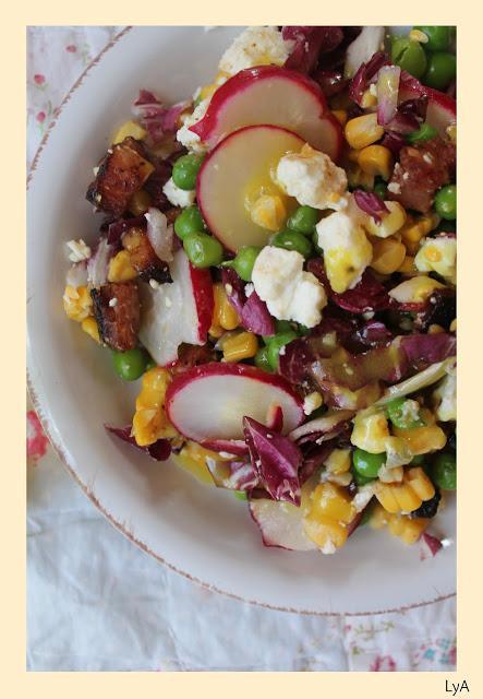 Ensalada de guisantes frescos y rabanitos, con aliño de miel y mostaza... para ¿Quedamos a comer en Madrid? Ensalada de guisantes frescos y rabanitos, con aliño de miel y mostaza... para ¿Quedamos a comer en Madrid?