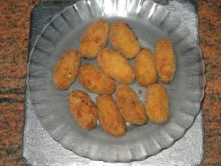 CROQUETAS DE MEJILLONES EN ESCABECHE