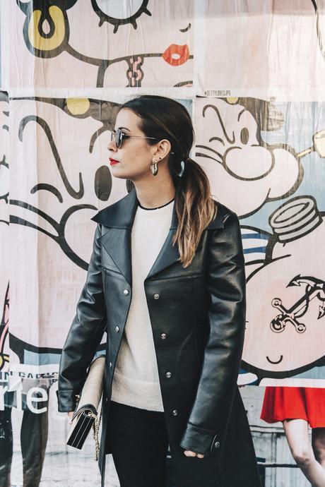 A Day With Vestiaire Collective II Vestiaire_Collective-Louis_Vuitton_Leather_Coat-Black_and_White-Chanel_Vintage-Celine_Boots-Street_Style-Outfit-PFW-9