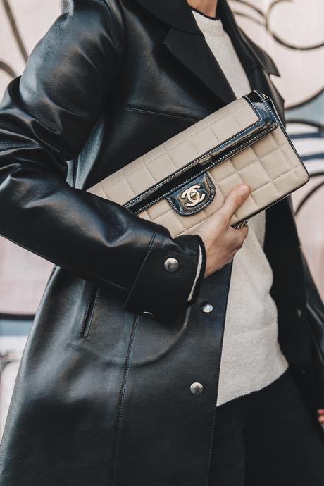 A Day With Vestiaire Collective II Vestiaire_Collective-Louis_Vuitton_Leather_Coat-Black_and_White-Chanel_Vintage-Celine_Boots-Street_Style-Outfit-PFW-12