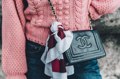 Pink Dream Pink_Sweater-Vintage_Coat-Sandro_Sneakers-Outfit-Street_Style-37