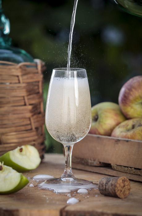 Una copa de sidra en la cena o comida puede ser muy benéfica para la salud