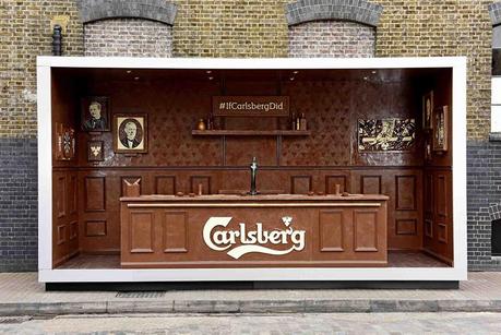 Carlsberg construye un bar hecho por completo de chocolate