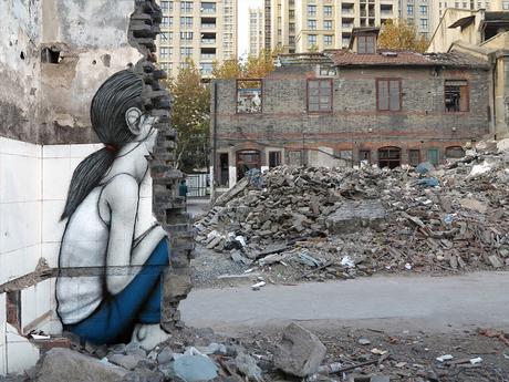 Murales de figuras sin rostro aparecen para presenciar lo invisible seth-8