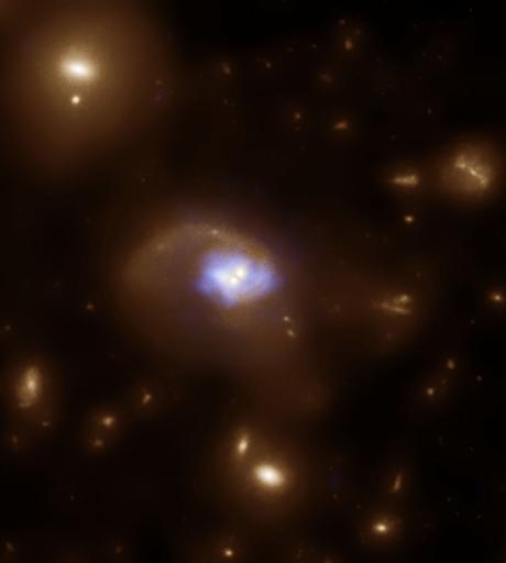 Descubren un agujero negro en retroceso durante una investigación cósmica