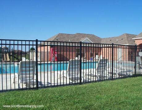 Cercos para piscinas exteriores.