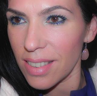 Azul Eternity (look, manicura y outfit)