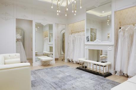 Pronovias, flagship store, Isabel Preysler, Madrid, Astrid Klisans, Enrique Solís, Lulú Figueroa, Hervé Moreau, Suits and Shirts, spring 2016, ceremonia, Pronovias Fiesta 2017, Atelier Pronovias, 