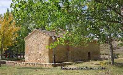 El pueblo amurallado de Maderuelo, en la provincia de Segovia