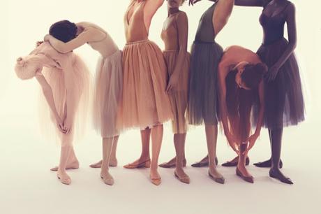 Elige tu zapato segun tu tono de piel, Louboutin’s Nudes Collection: The Solasofia ballet flat