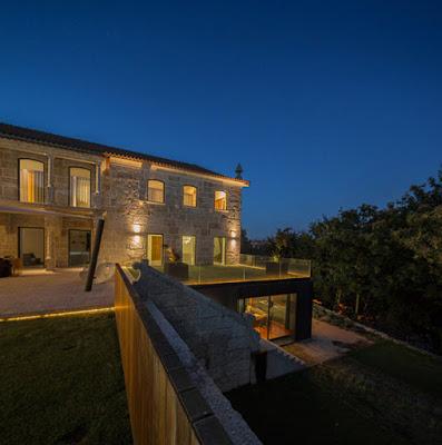 Ampiacion Moderna en un Palacio en Portugal