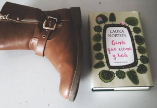 Reseña: Gente que viene y bah - Laura Norton