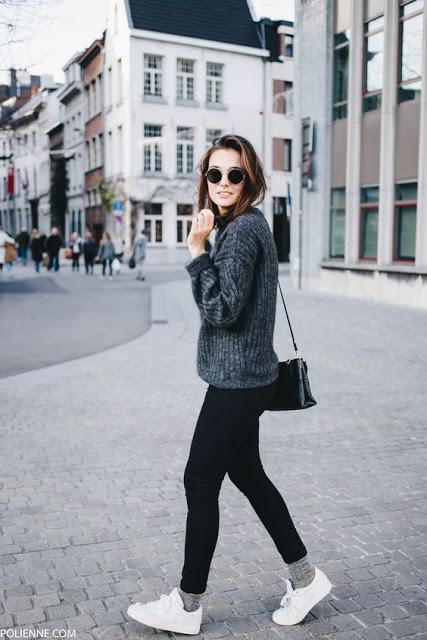 STREET STYLE INSPIRATION; SNEAKERS.-