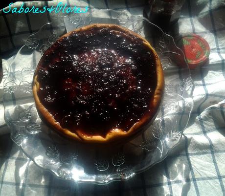 TARTA CREMOSA DE QUESO AL HORNO CON MERMELADA DE MIS CEREZAS