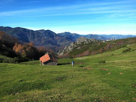 TROBANIELLO - SOBRE EL TAMBARON - VALLE LA FOIX