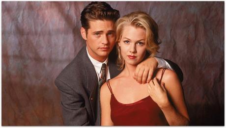 Tributo a la moda de las series de los 90