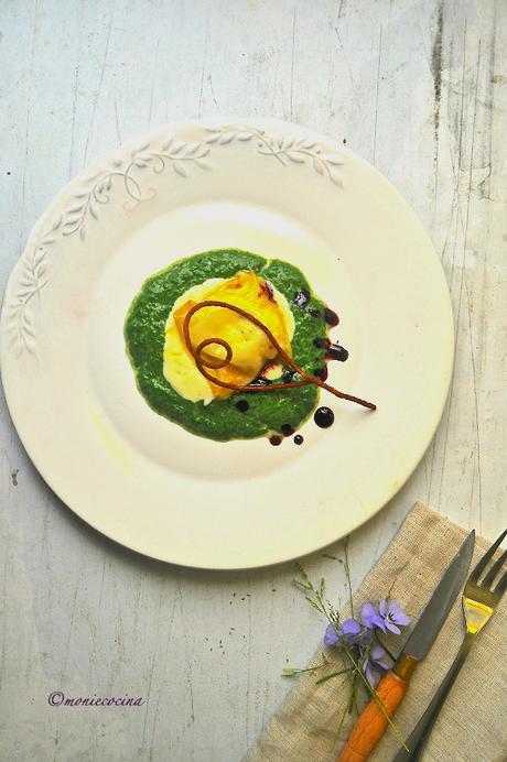 Ravioli de Langostino y Ricotta, Espinacas, Parmesano y Oporto