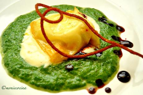 Ravioli de Langostino y Ricotta, Espinacas, Parmesano y Oporto