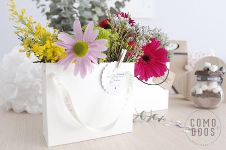 Regalos para Invitados. Ideas sencillas low cost Bolsas de flores para invitadas