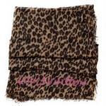 Foulard lepard de LOUIS VUITTON