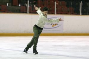 PATINAJE HIELO – Javier Raya consigue el título masculino con una gran remontada en el Programa Largo