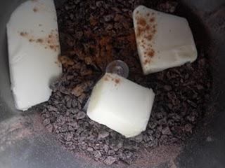 TURRÓN DE CHOCOLATE RELLENO DE ARROZ CON LECHE