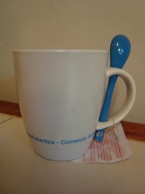 IDEAS PARA REGALAR 8 - TAZA CON CUCHARA