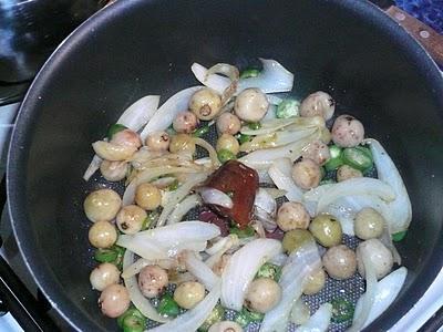 Chutney de arrayán y cacahuate