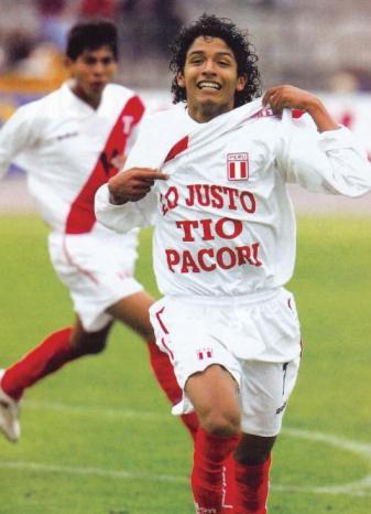 El peruano Reimond Manco a los Potros del Atlante