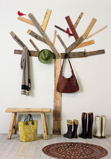 Perchero árbol con tablones de palet